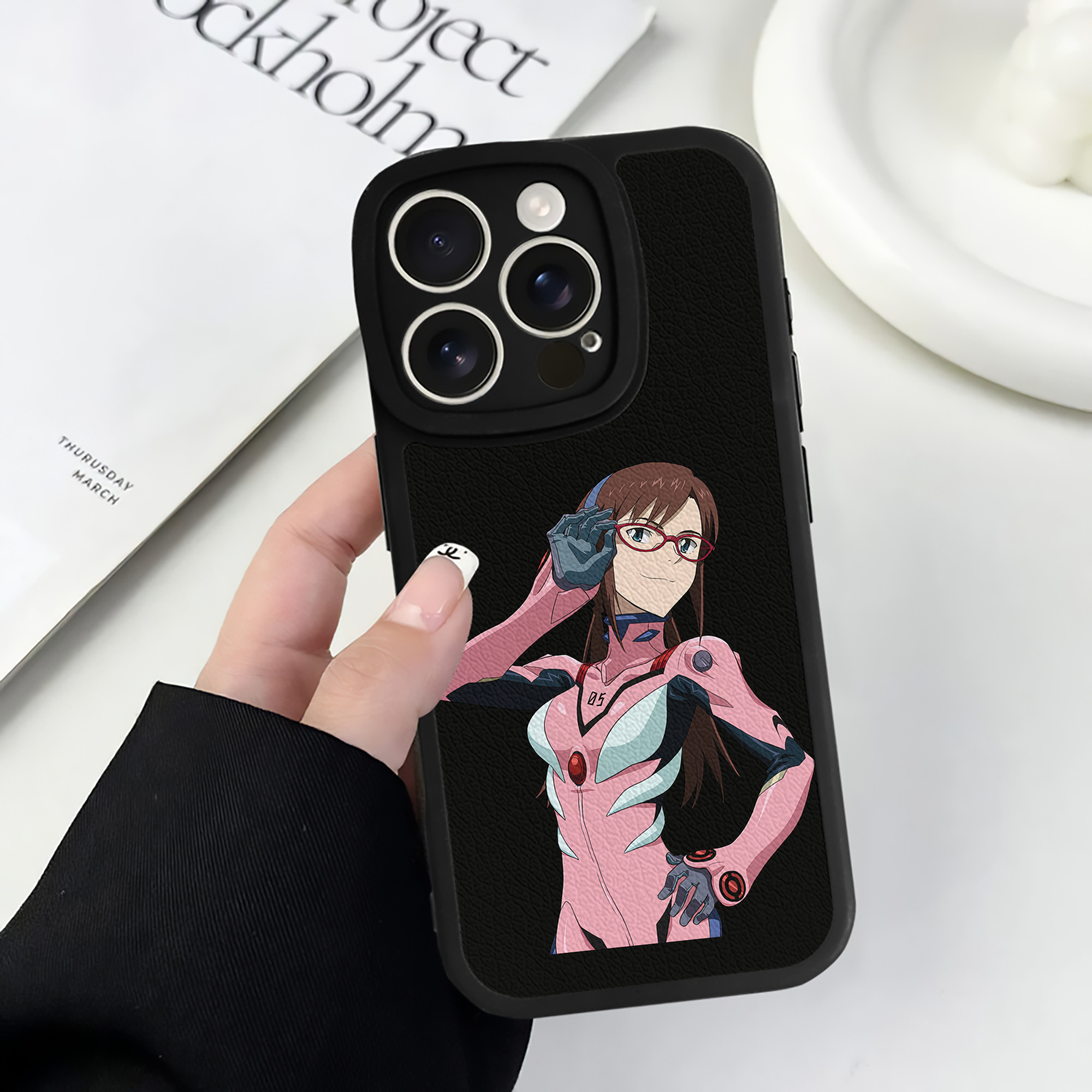 （画像用） EVA 新世紀エヴァンゲリオン 【iPhone 16シリーズ対応】シリコンスマホケース（レザー調） 材質：シリコン